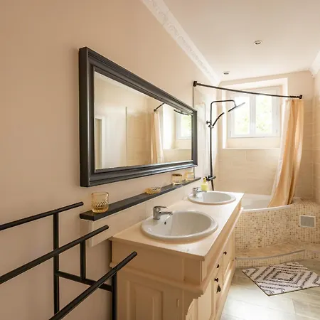 Apartmán Spacieux Haussmannien Standing - Sauna - 7 Pers Bouguenais